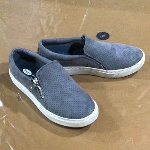 Slip on shoe